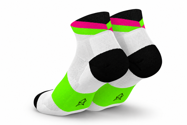 Incylence Ultralight Apex Short Black Green bakifrån