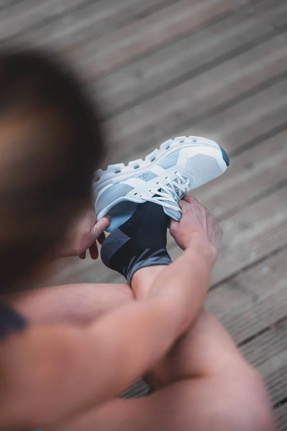 Running Disrupts Short Black